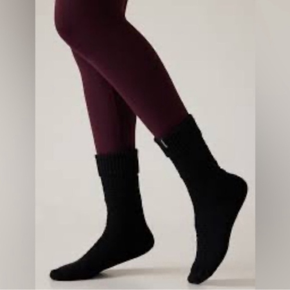NWT Athleta | Cozy Does It Socks